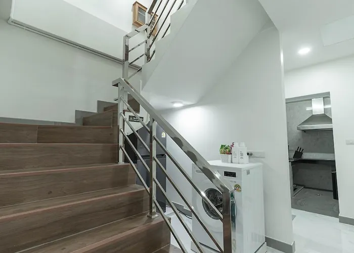 Cozy Nest Ladprao - 3br Townhome 3min Walk From Mrt * 曼谷
